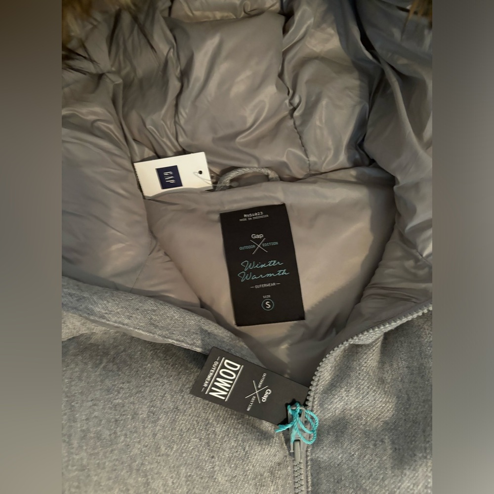Gap NWT grey Down vest with fur trim. Size Small. So cute! - Picture 2 of 2